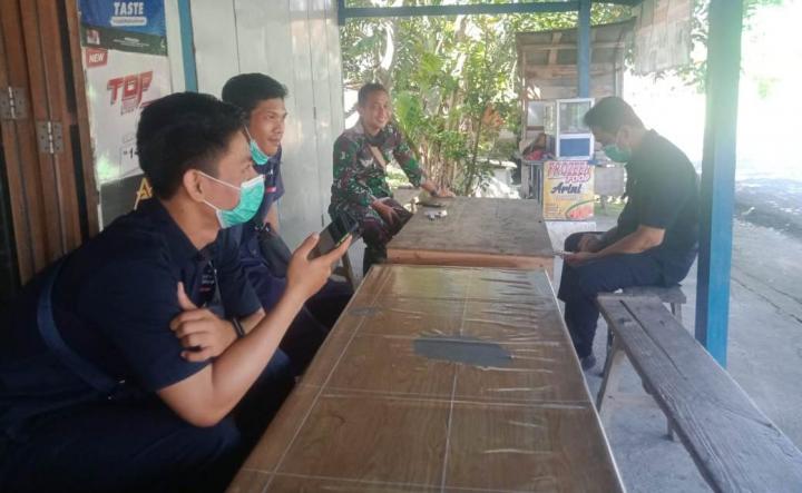 Bincang Bareng Petugas PMI, Ini Yang Dibahas Anggota Satgas TMMD Bojonegoro